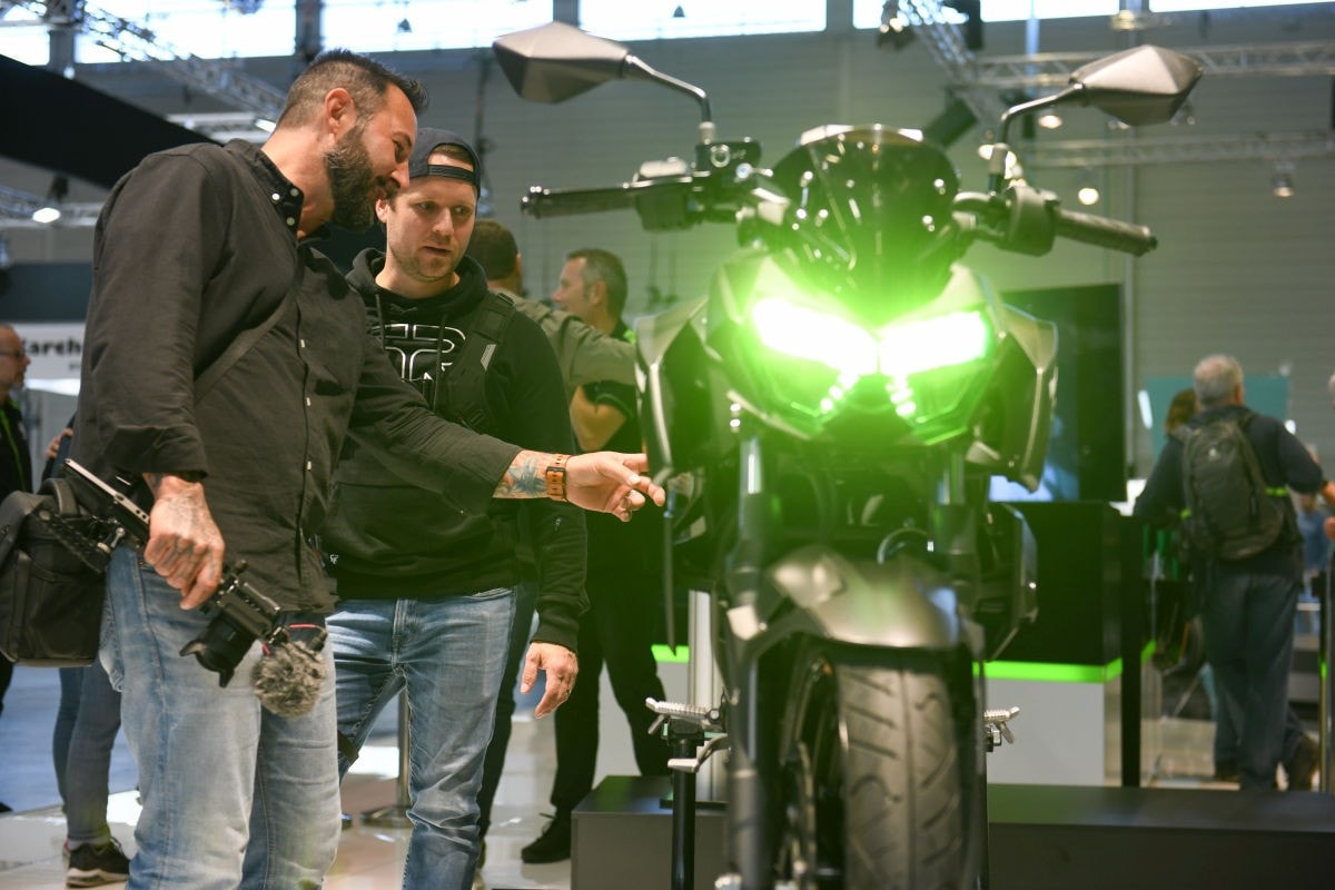La prima moto elettrica di Kawasaki